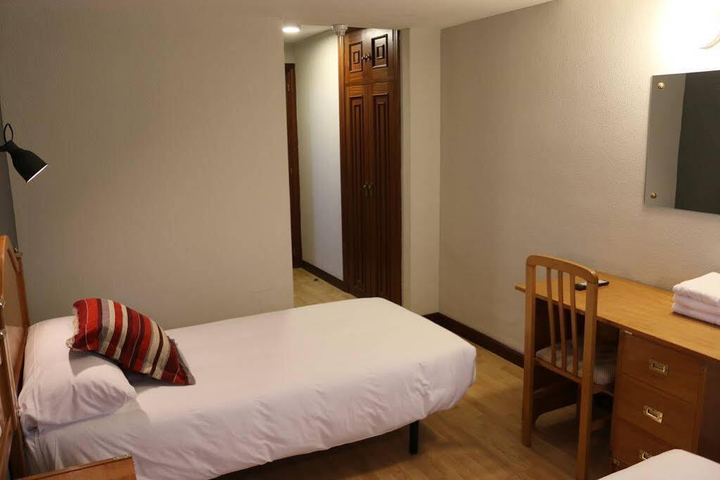 Hostal Alda Palencia Plaza Extérieur photo